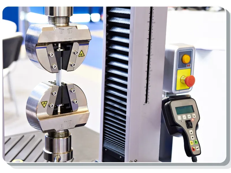 Universal tensile testing machine used for destructive material testing